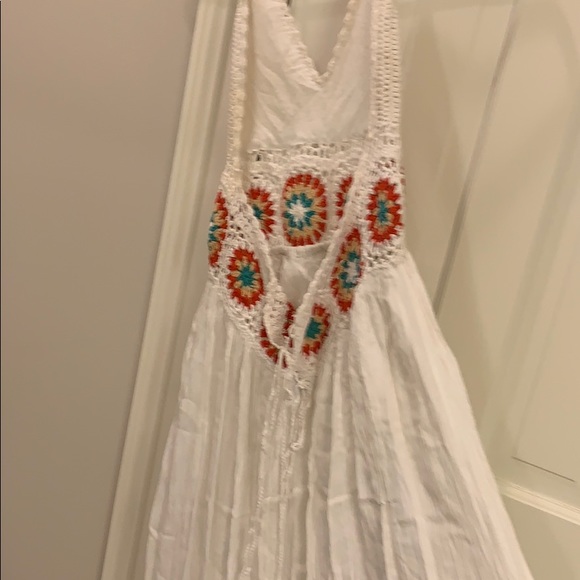 White maxi dress with crochet detail - Picture 3 of 3
